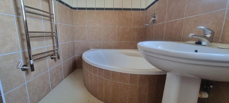 4 Bedroom Property for Sale in Reebok Western Cape